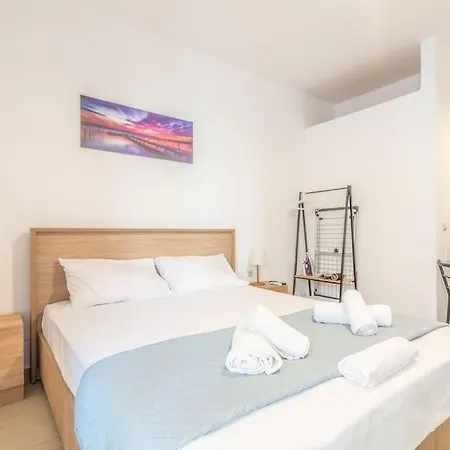 Urban Apt Next University 5 Heraklion  Exterior photo