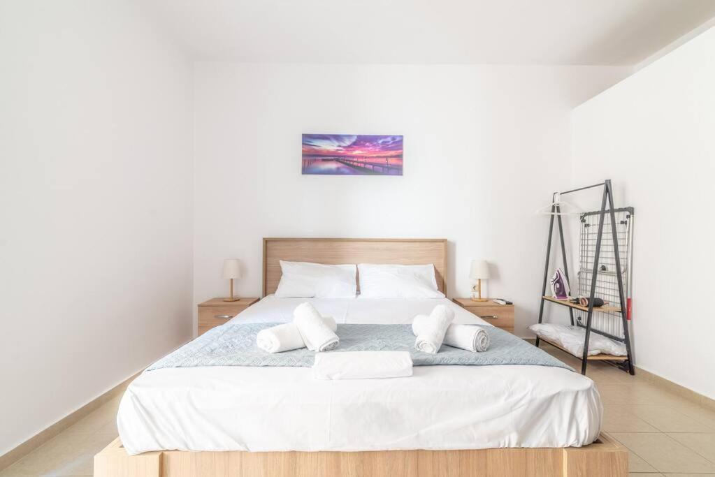 Urban Next 5 Apartment *